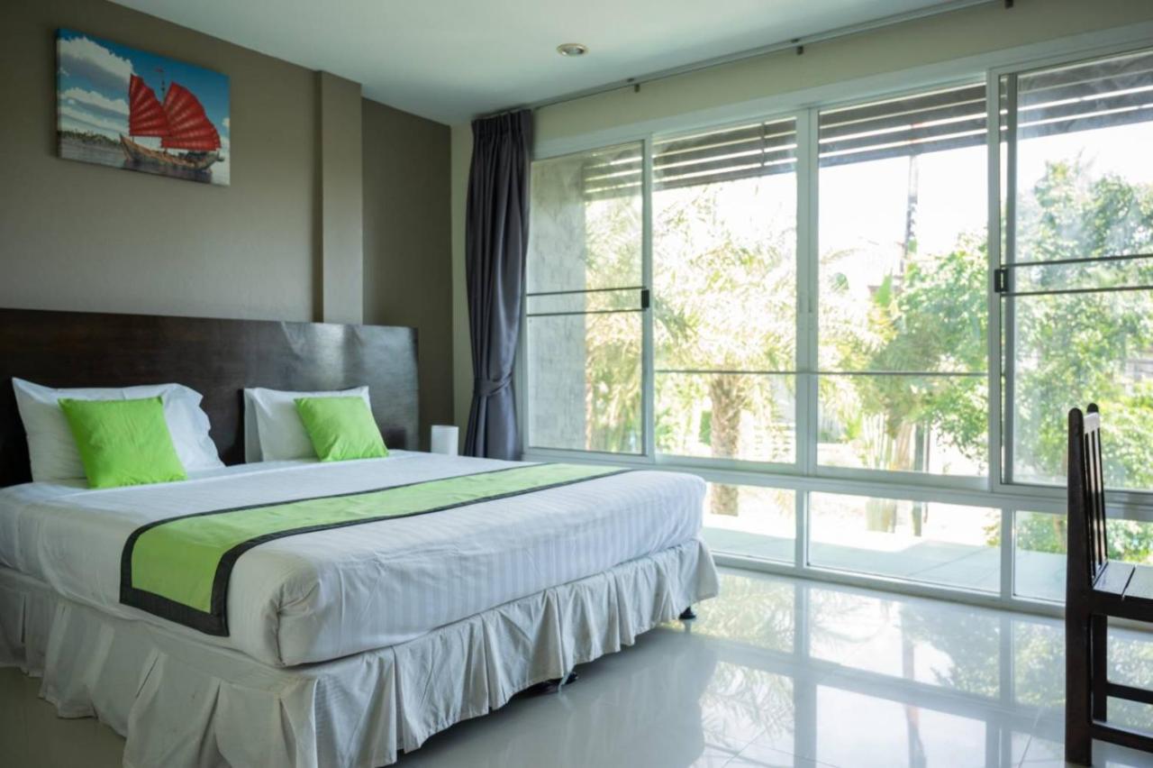 Baan Oui guest house - Nai harn Phuket Bagian luar foto